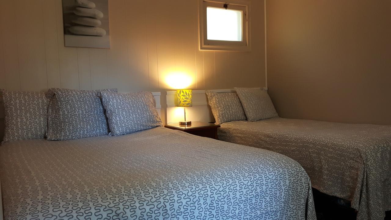 Balm Beach Resort And Motel Екстериор снимка